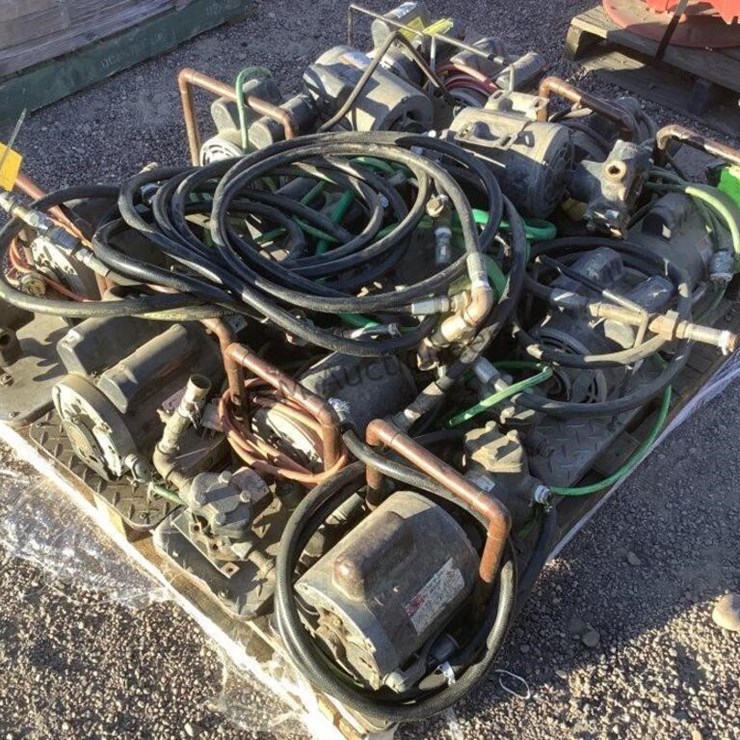 PALLET OF ELECTRIC PUMPS