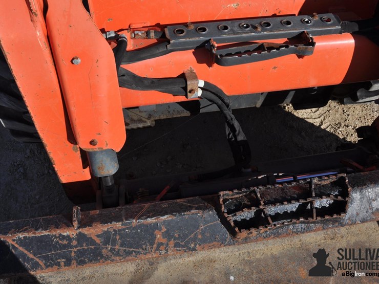 2020-kubota-ssv75-image-11