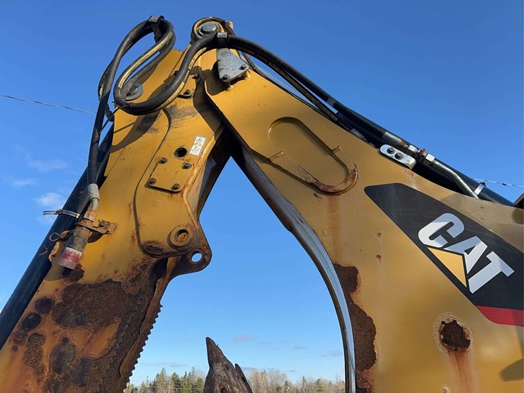 caterpillar-430f2-it-image-17