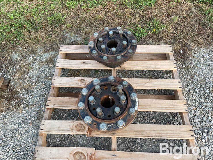 new-holland-axle-hubs-image-2