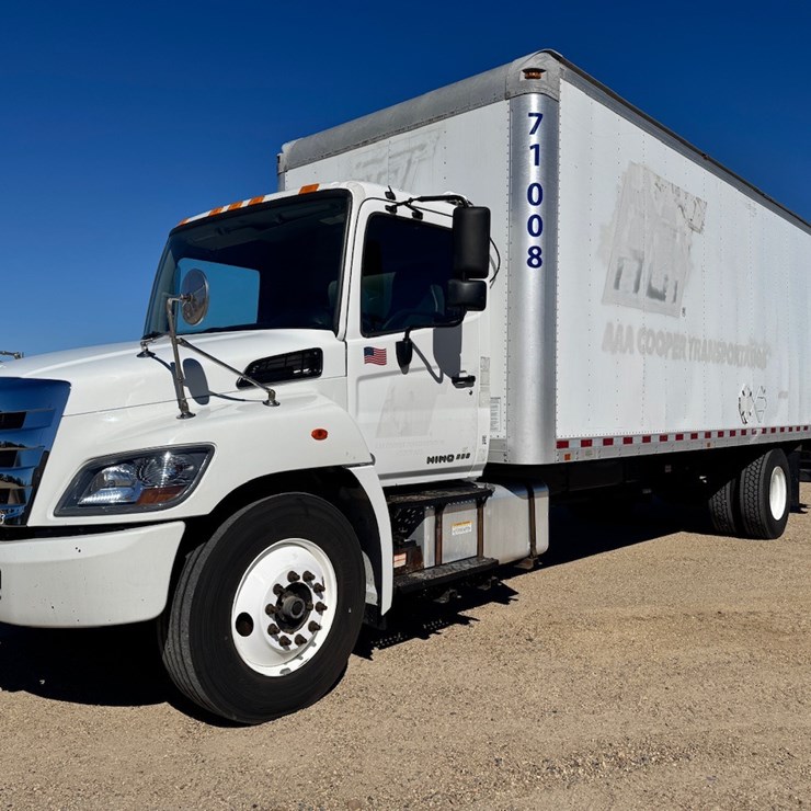 #16193 • 2016 HINO 338V VAN BODY TRUCK