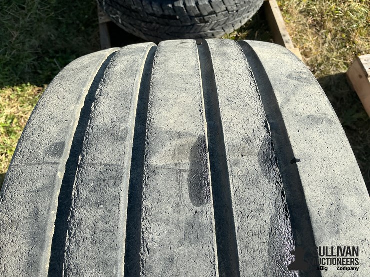 firestone-12.5l-15fi-tire-image-7