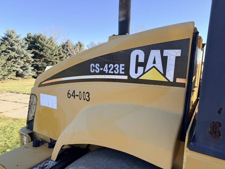 1992-caterpillar-cs-423e-image-19