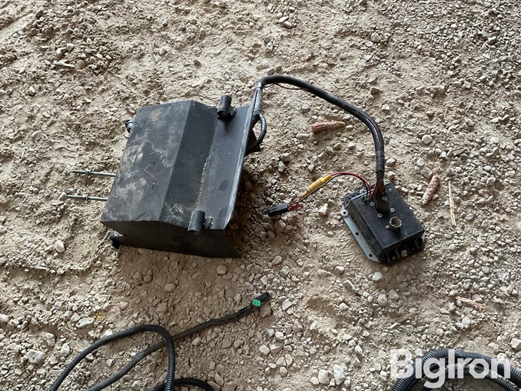 new-holland-cr9060-image-11