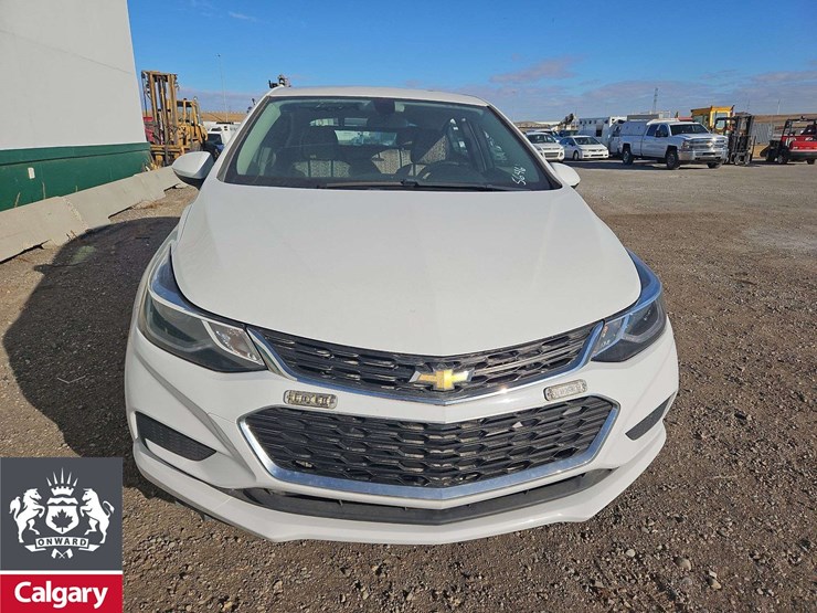 2018-chevrolet-cruze-lt-4dr-hatchback-image-8