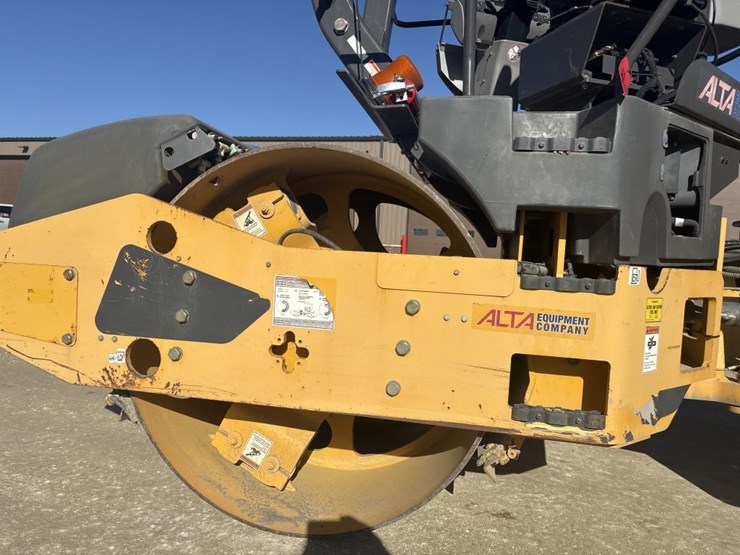 #1341-•-2013-volvo-dd110-roller-image-9