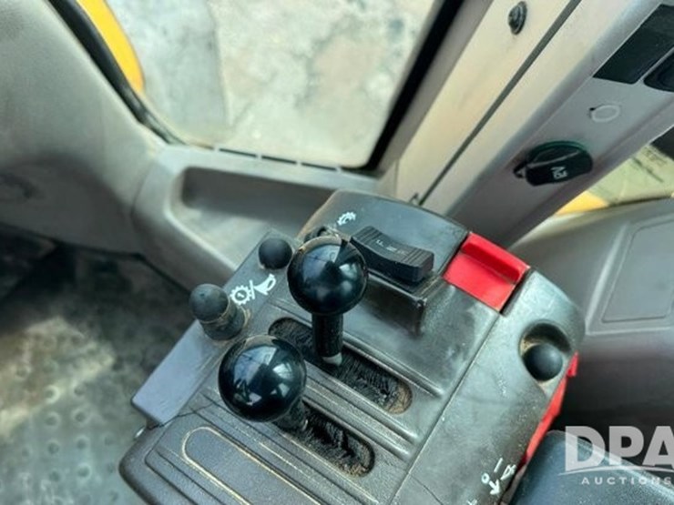 2007-volvo-l120f-image-39