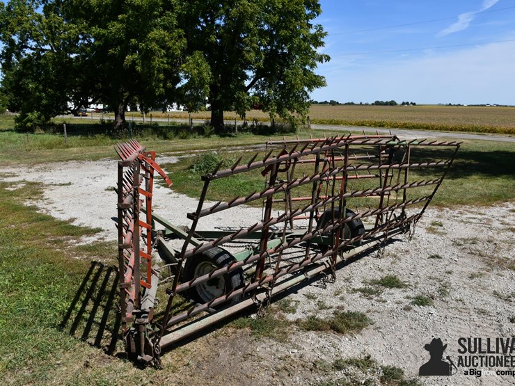 mcfarlane-wd-1014f-26'-5-bar-spike-tooth-harrow-image-7