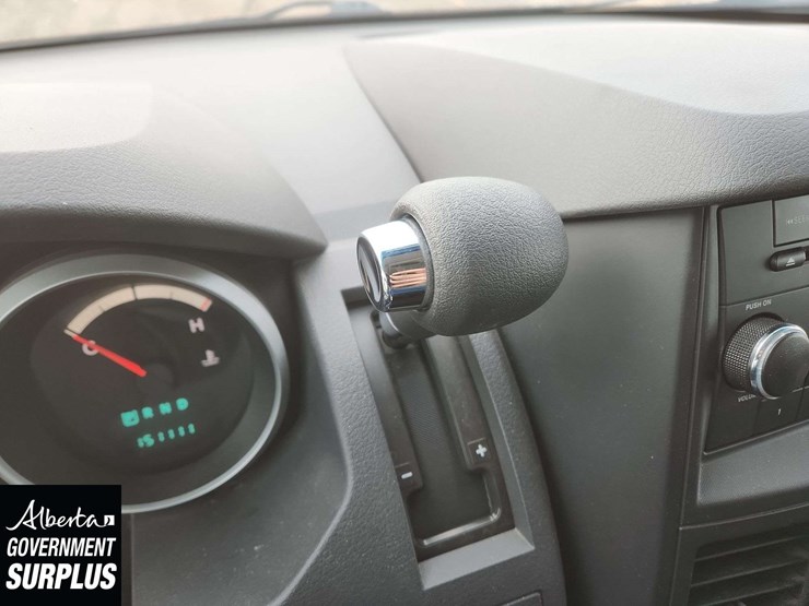 2010-dodge-grand-caravan-se-image-10