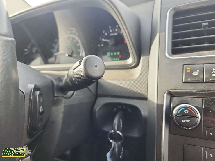 2010-dodge-journey-image-15