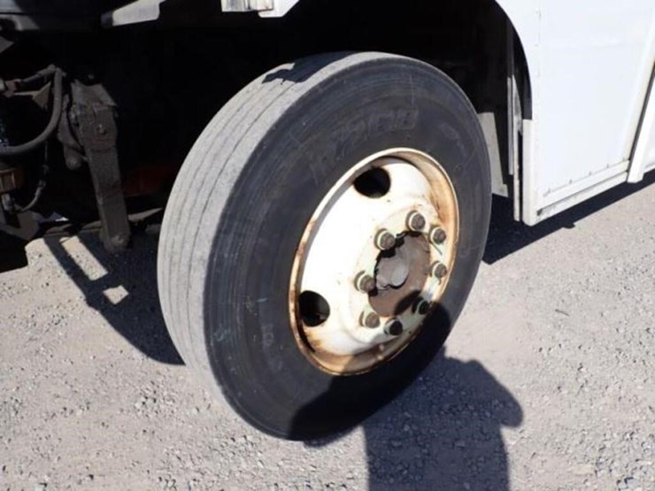 2013-freightliner-mt55-image-38