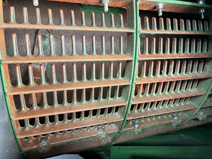 2004-john-deere-9660-sts-image-94