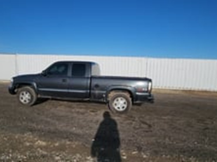 2003-gmc-sierra-1500-image-5