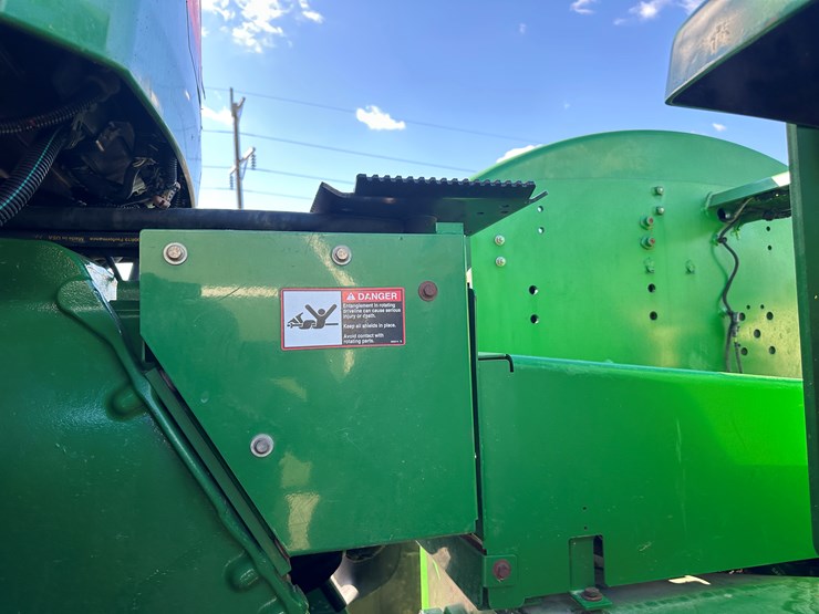 #32570-•-2012-john-deere-9360r-4x4-articulating-tractor-1rw9360rkep011018-image-25