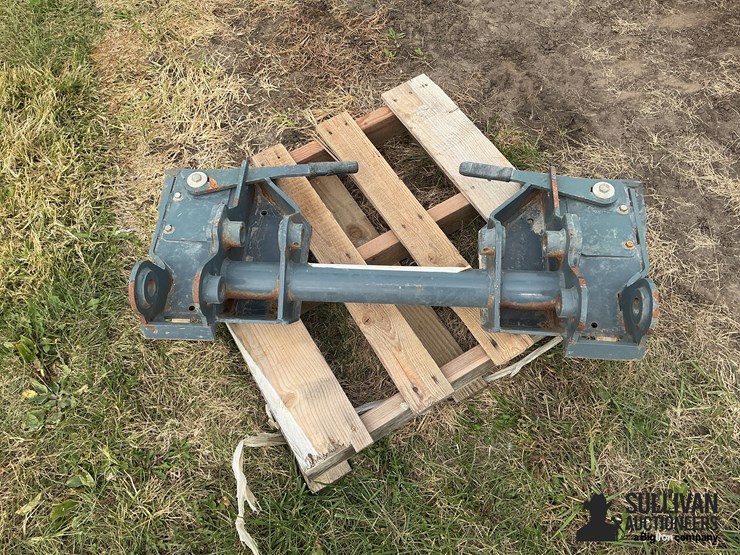 skid-steer-attachment-plate-image-5