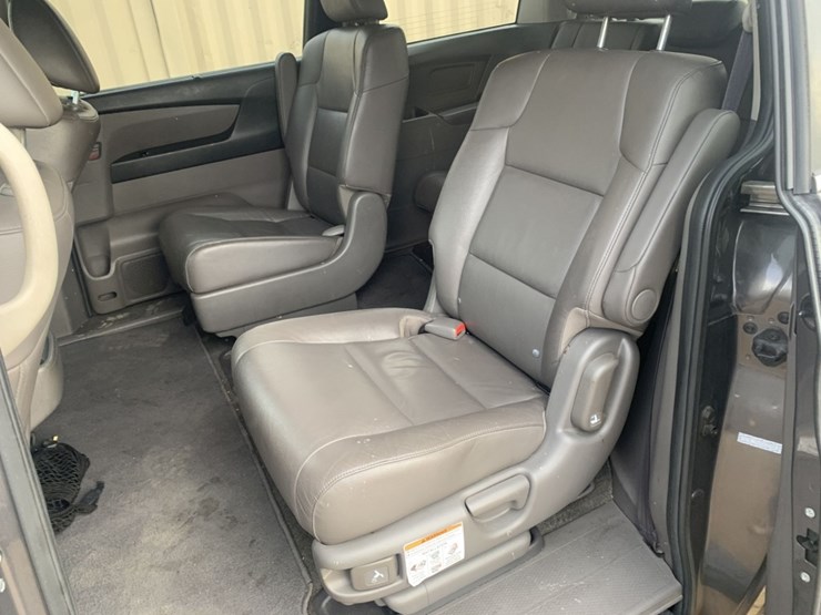 2012-honda-odyssey-exl-image-9