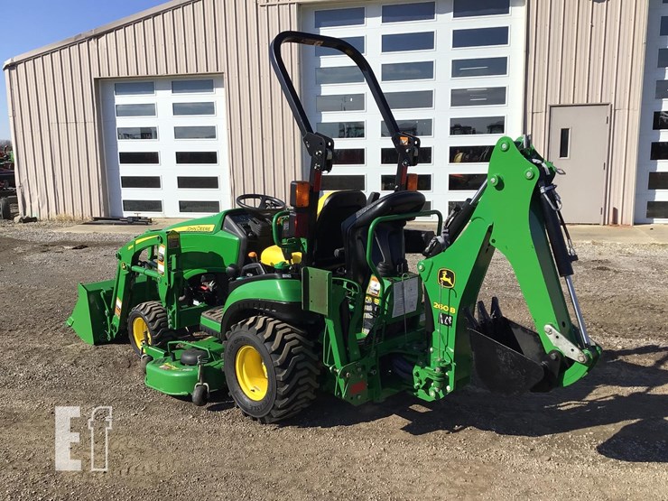 2018-john-deere-1025r-image-5
