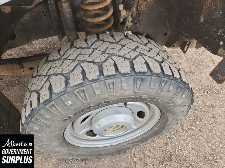 2011-ford-f250-image-32