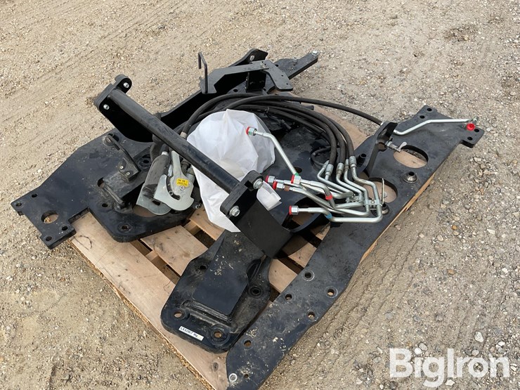 new-holland-t-6-loader-brackets-image-1