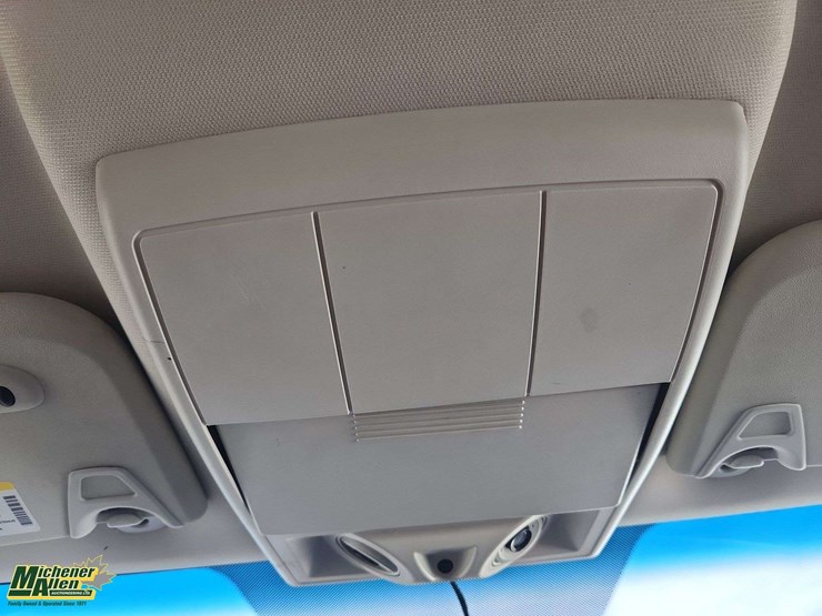 2010-dodge-journey-image-16