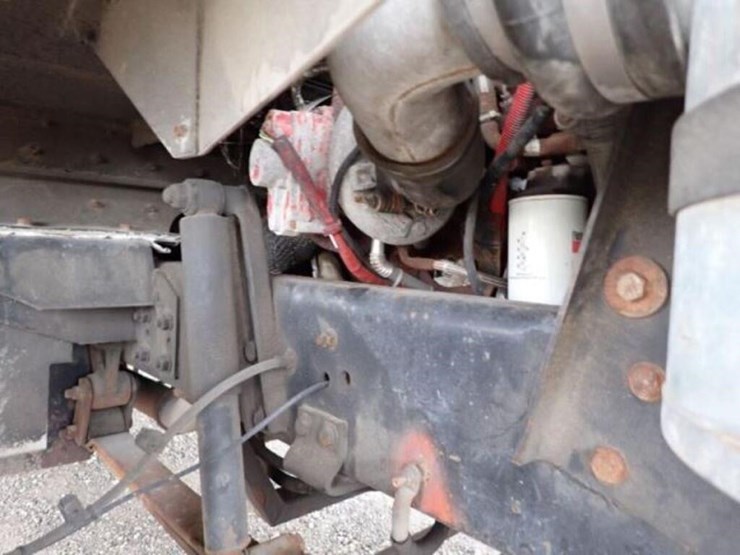 2013-freightliner-mt55-image-41