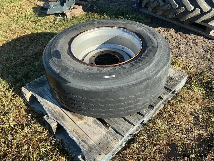 goodyear-385/65r22.5-tire-on-8-bolt-rim-image-1