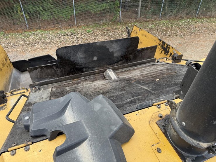 caterpillar-ap-1055f-image-56