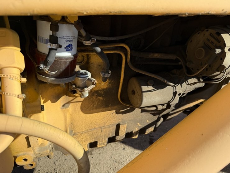 massey-ferguson-300a-image-30