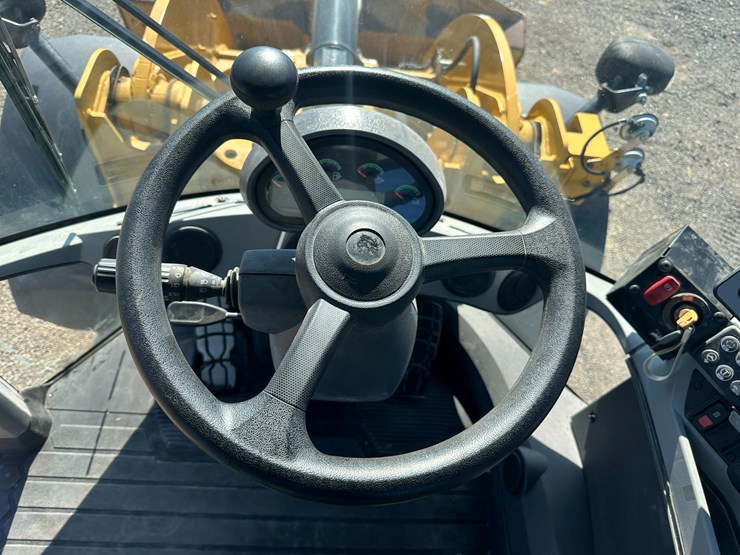 2016-caterpillar-926m-image-87