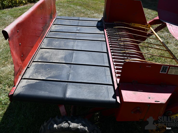 new-holland-144-image-18