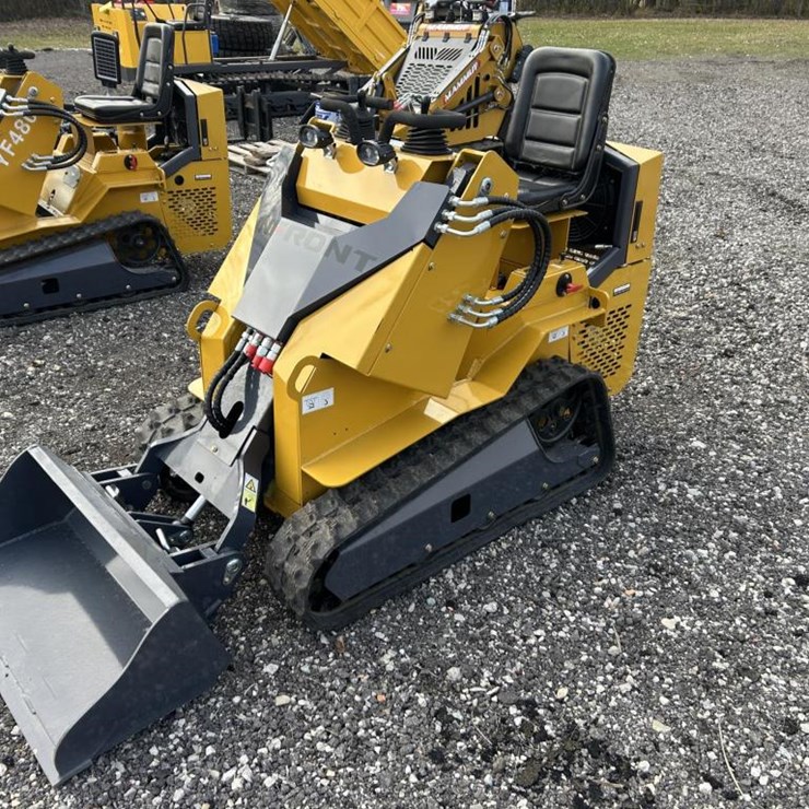 #2710 • 2025 INFRONT YF400 Mini Tracked Skid Steer