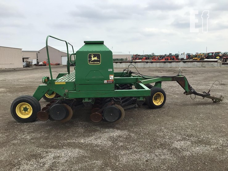 2000-john-deere-1560-image-5