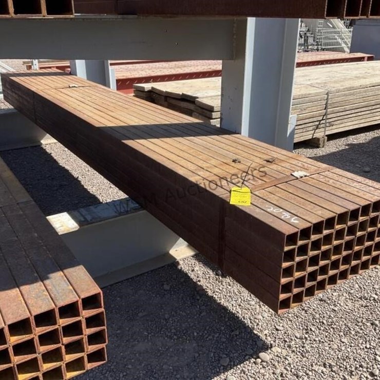 BUNDLE OF 2IN SQUARE TUBING