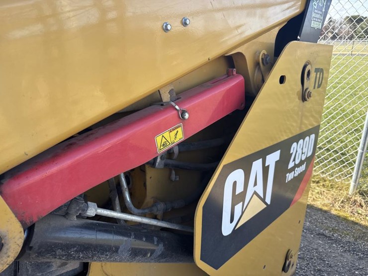 2017-caterpillar-289d-image-16
