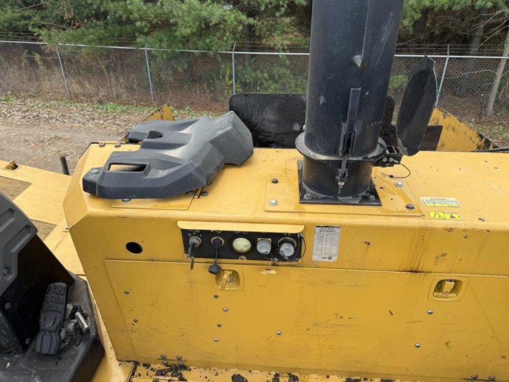 caterpillar-ap-1055f-image-52