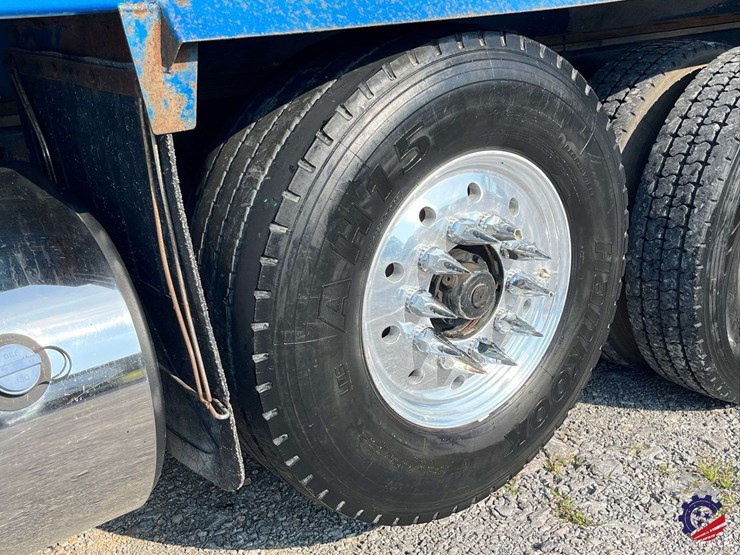 2016-kenworth-t880-image-8