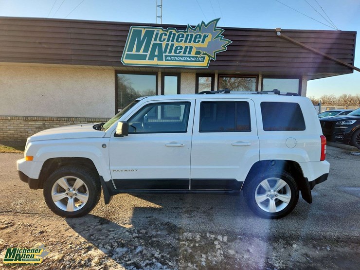 2014-jeep-patriot-image-2