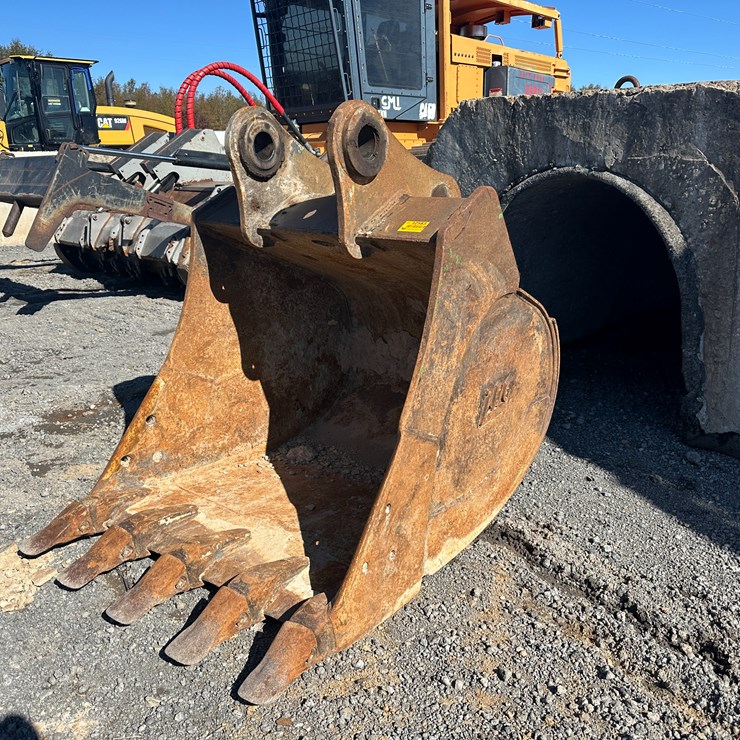 #32583 • TAG 42" Excavator Bucket
