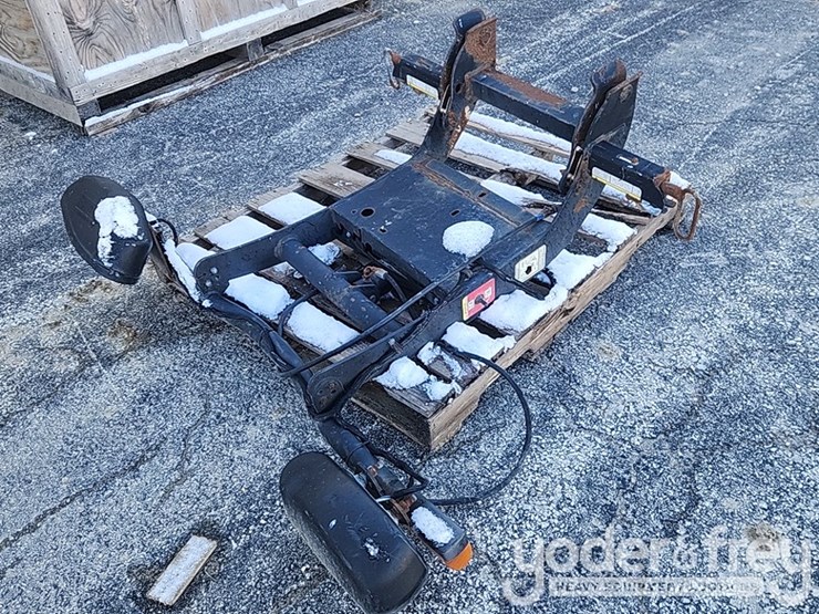 snow-plow-attachment-image-1