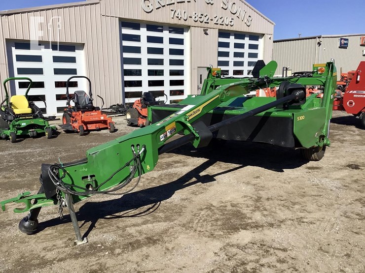 2023-john-deere-s300-image-3