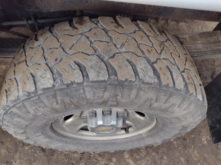 09-chevy-truck^title^-(qea-4045)-image-19