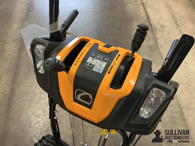 cub-cadet-2x26ip-26”-walk-behind-snow-blower-image-9