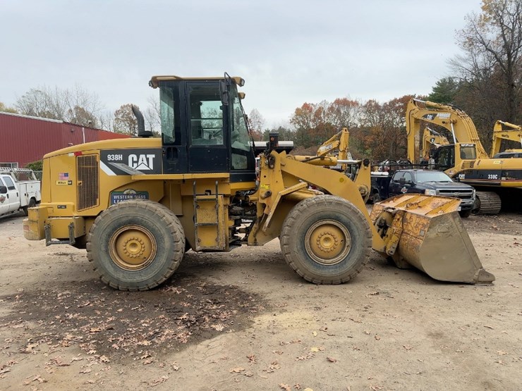 2008-caterpillar-938h-image-6