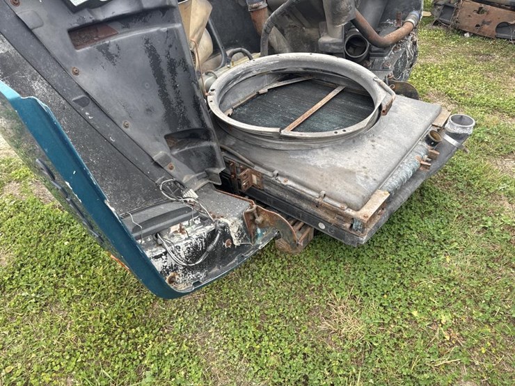 #3154-•-volvo-s60-parts-sleeper-truck-image-27