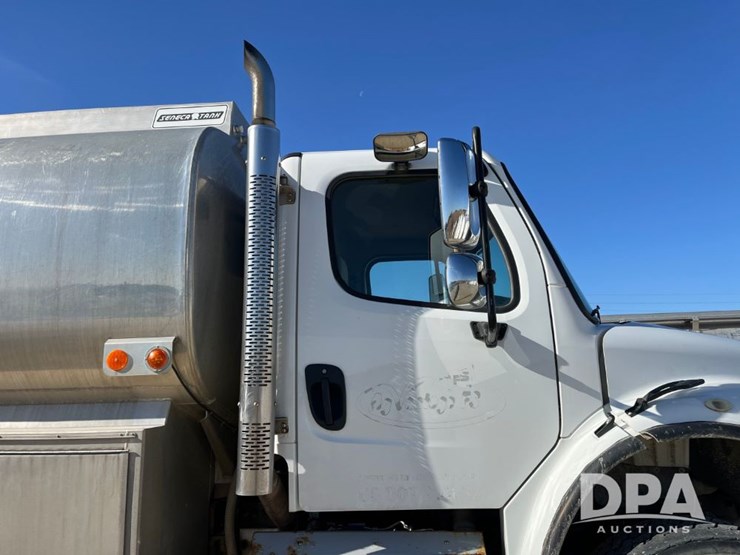 2016-freightliner-petroleum-truck-(jn3388,-unit-2374)-image-26