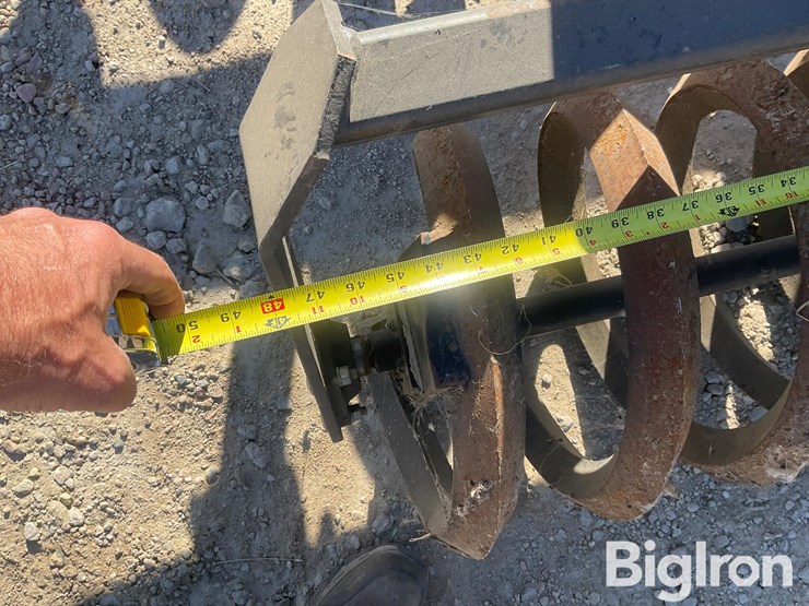 blu-jet-pivot-track-closer-image-18