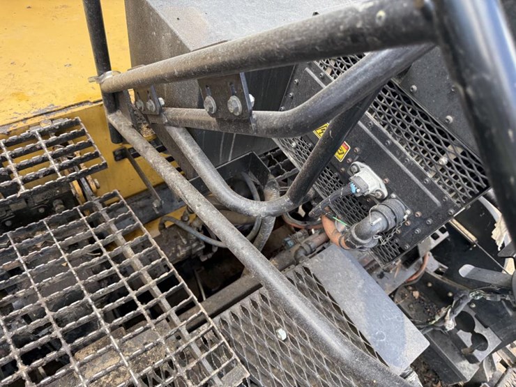 caterpillar-ap-1055f-image-49