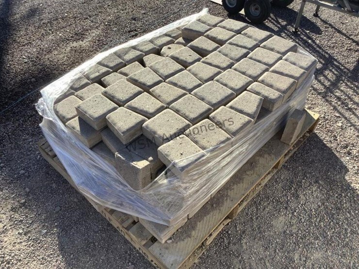 pallet-of-stone-pavers-image-2