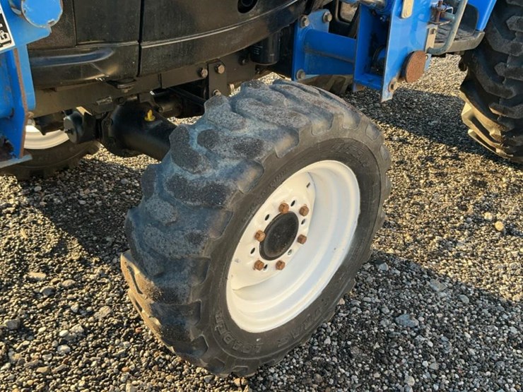 new-holland-tc29d-image-9