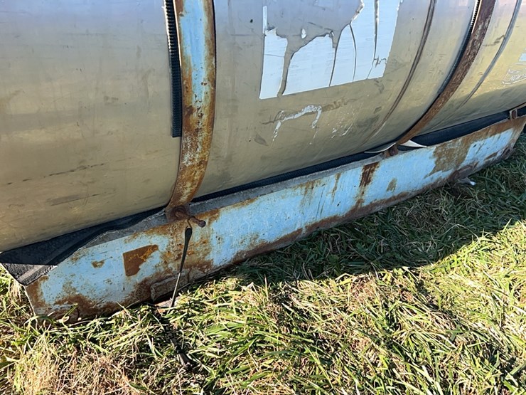 stainless-nurse-tank-image-4